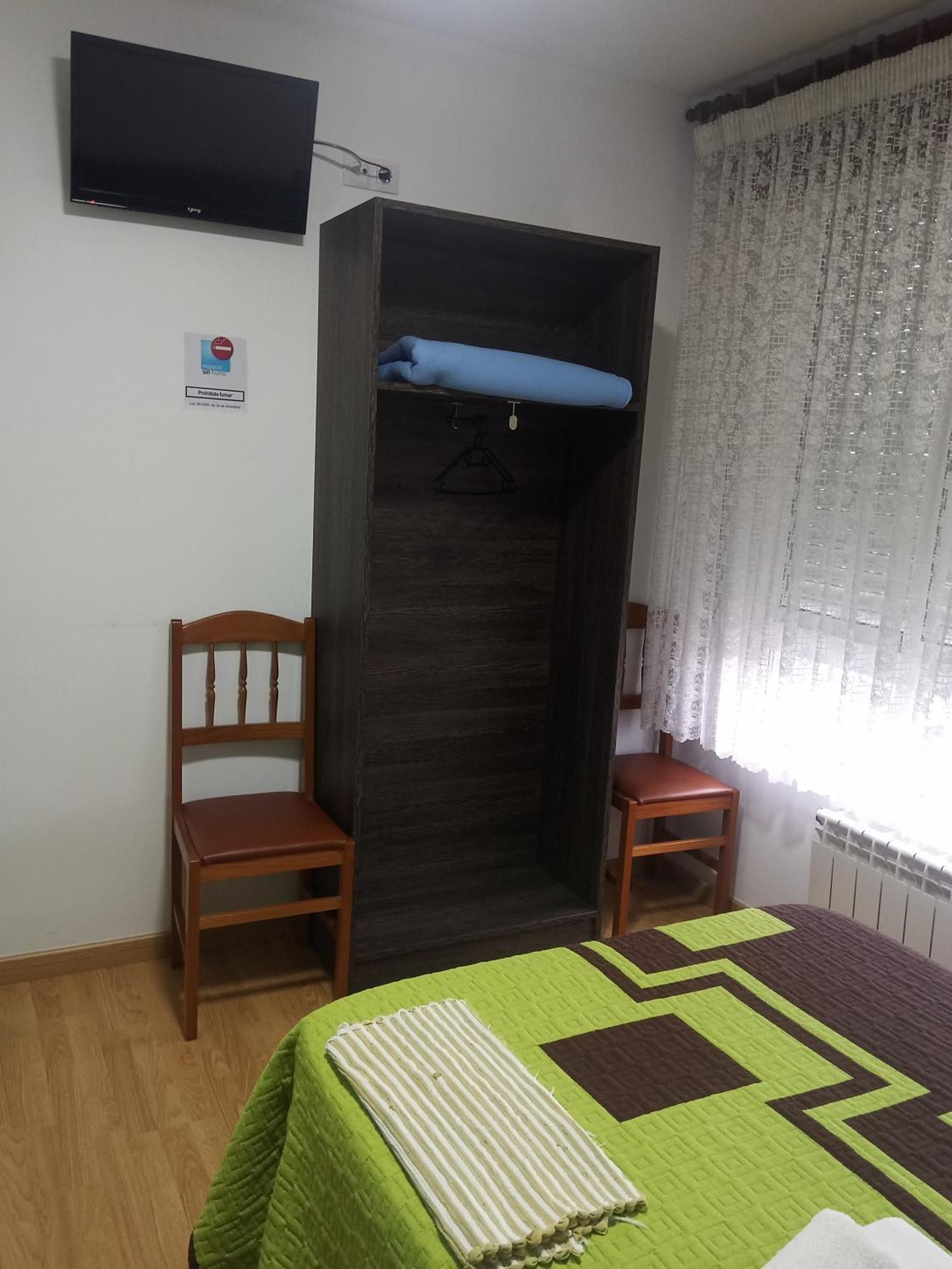 Pension Km66 Palas De Rei Exterior foto